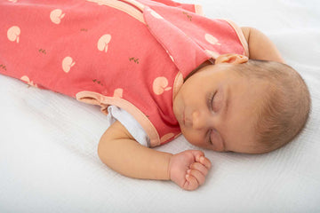 De slaapwetenschap van baby's en waarom de stof écht uitmaakt