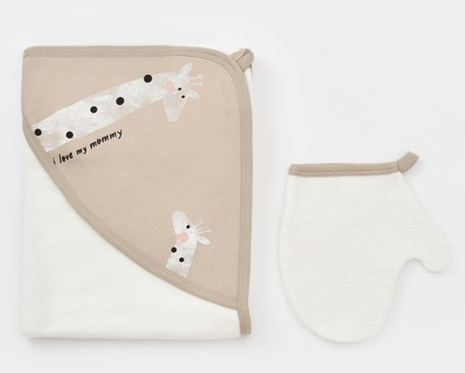 Baby Handdoek 2-delige Set – Handdoek met Capuchon & Washand biologisch katoen hypoallergeen gevoelige huid eczeem baby 2-delige set absorberend baby handdoek babyuitzet badtextiel bewust ouderschap biologisch katoen chemicaliënvrij eco-vriendelijk eczeem ethisch geproduceerd gevoelige huid gifvrij handdoek met capuchon hypoallergeen interlock weving kraamcadeau puur natuur washandje