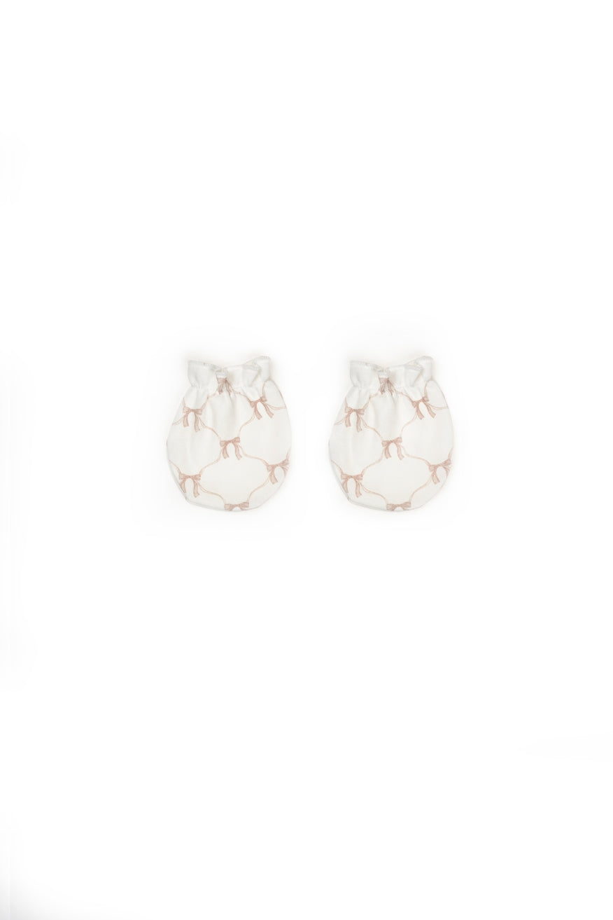 5-Delige Newborn Cadeau Set – 100% Biologisch Katoen biologisch katoen hypoallergeen gevoelige huid eczeem baby 0-3 maanden 5-delige set ademend baby basics babyshower beige bewust ouderschap biologisch katoen cadeau set chemicaliënvrij complete set eco-vriendelijk ethisch geproduceerd gevoelige huid gifvrij GOTS gecertificeerd hypoallergeen interlock weving kraamcadeau luxe verpakking newborn set puur natuur