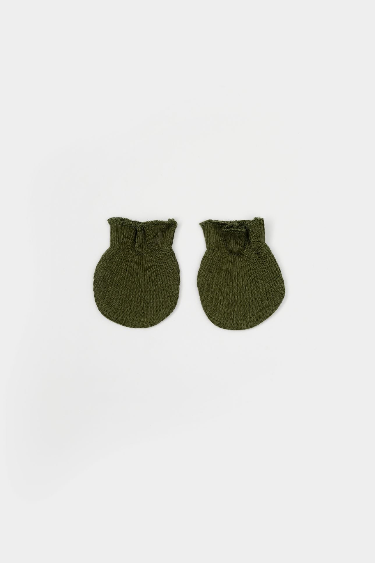 4 Delige Newborn Set Complete Comfort - GOTS Biologisch Katoen & Modal biologisch katoen hypoallergeen gevoelige huid eczeem baby 0-3 maanden 4-delige set babyset biologisch katoen complete newborn set duurzame babykleding eczeem vriendelijk gevoelige huid GOTS gecertificeerd kraamcadeau krabhandschoentjes luxe babykleding miliaria modal natuurlijke vezels newborn premium babyset romper met drukknopen temperatuur regulerend zijdezacht