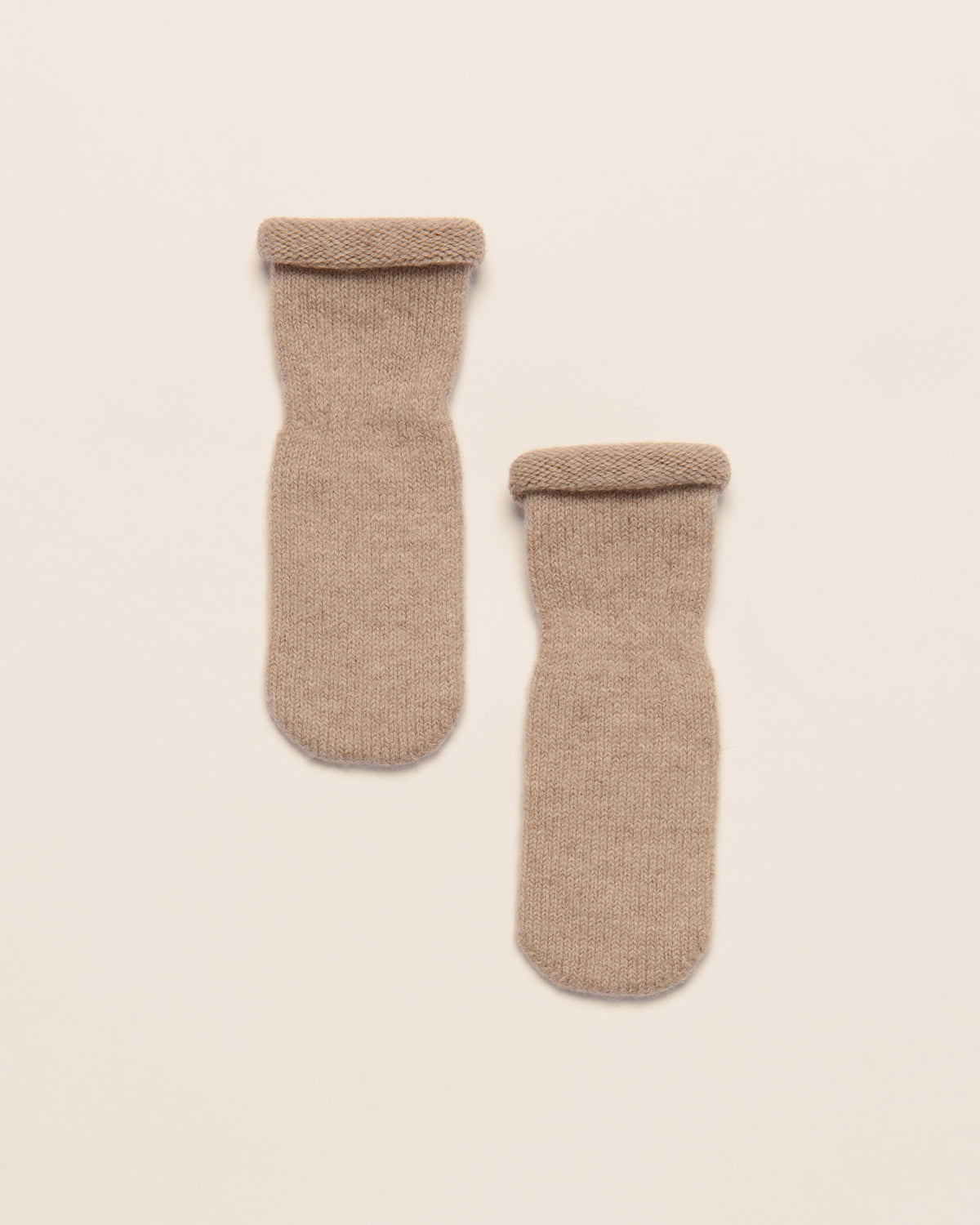 Babysokjes van Merino Wol & Kasjmier by Knitas biologisch katoen hypoallergeen gevoelige huid eczeem baby ademend baby essentials baby sokjes duurzame babykleding eczeem vriendelijk hypoallergeen kasjmier kraamcadeau merino wol natuurlijke kleuren newborn sokjes premium warme sokjes winter zachte boordjes