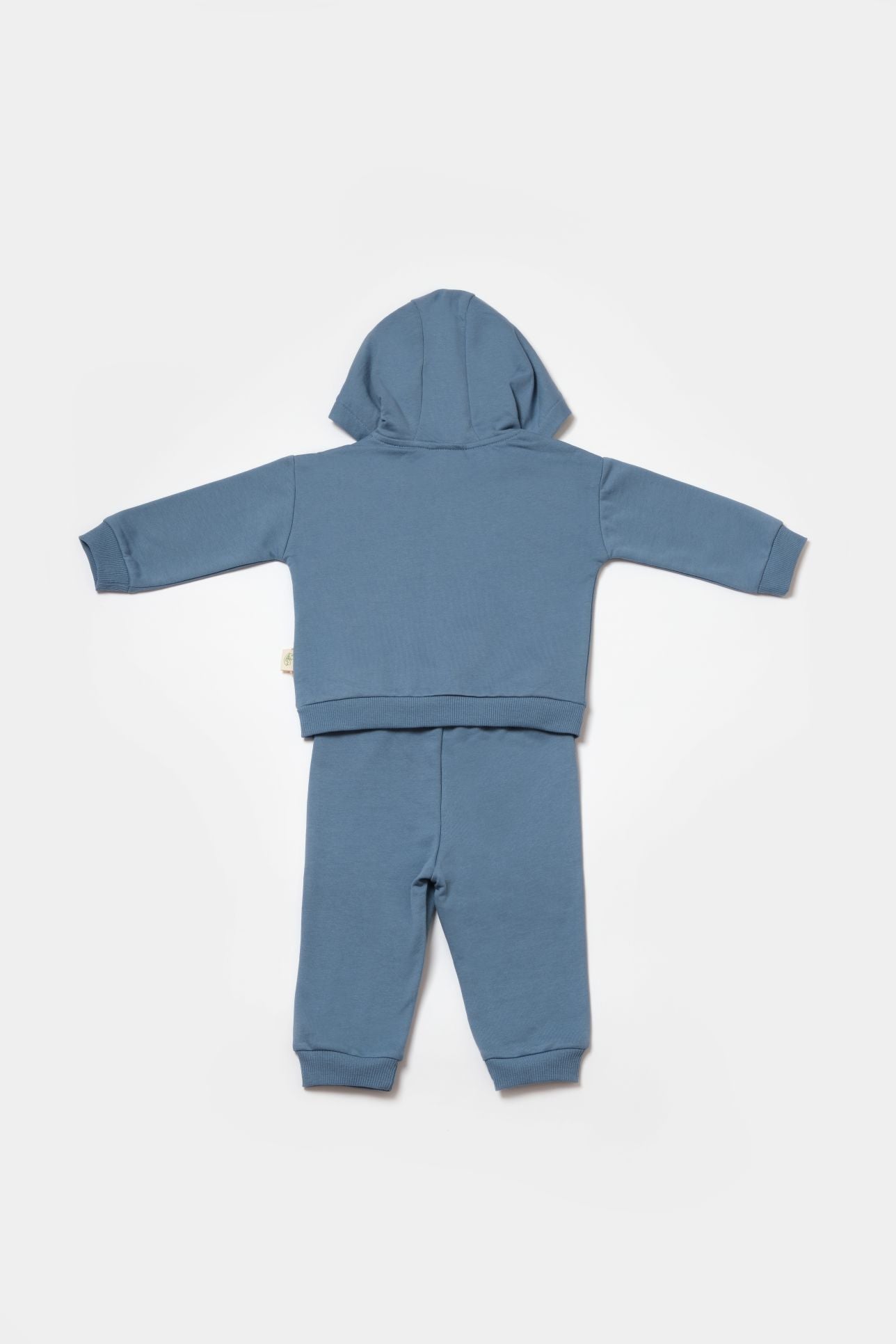 2-Delig Baby Joggingpak met Hoodie – 100% Biologisch Katoen Two Thread biologisch katoen hypoallergeen gevoelige huid eczeem baby 2-delig 2-delige set 2-ply garen actieve baby ademend baby joggingpak bewust ouderschap biologisch katoen chemicaliënvrij dagelijks gebruik duurzaam eco-vriendelijk ethisch geproduceerd gevoelige huid gifvrij hoodie hypoallergeen joggingpak met hoodie kraamcadeau puur natuur Two Thread