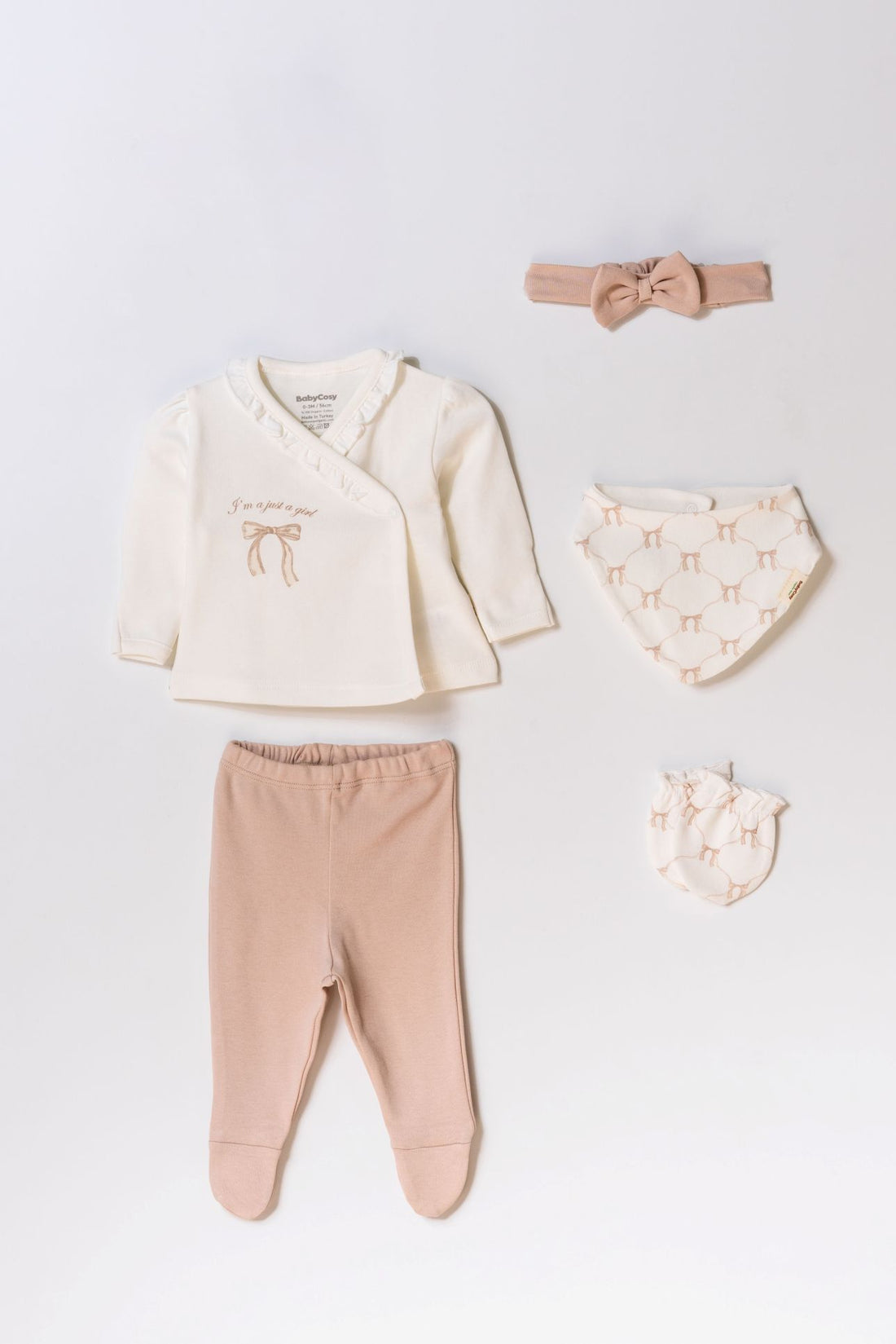 5-Delige Newborn Cadeau Set – 100% Biologisch Katoen biologisch katoen hypoallergeen gevoelige huid eczeem baby 0-3 maanden 5-delige set ademend baby basics babyshower beige bewust ouderschap biologisch katoen cadeau set chemicaliënvrij complete set eco-vriendelijk ethisch geproduceerd gevoelige huid gifvrij GOTS gecertificeerd hypoallergeen interlock weving kraamcadeau luxe verpakking newborn set puur natuur