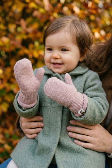 Kinderwantjes Cashmere & Merinowol – Puur natuur biologisch katoen hypoallergeen gevoelige huid eczeem baby bewust ouderschap biologisch afbreekbaar chemicaliënvrij earth tones eco-vriendelijk ethisch geproduceerd gifvrij handgemaakt hypoallergeen puur natuur